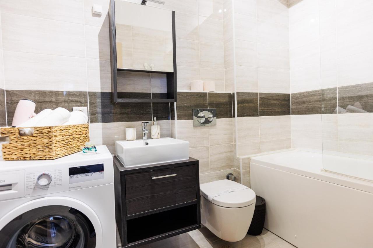 Touchdown Apartment Near Bucharest Airport Otopeni Exteriér fotografie